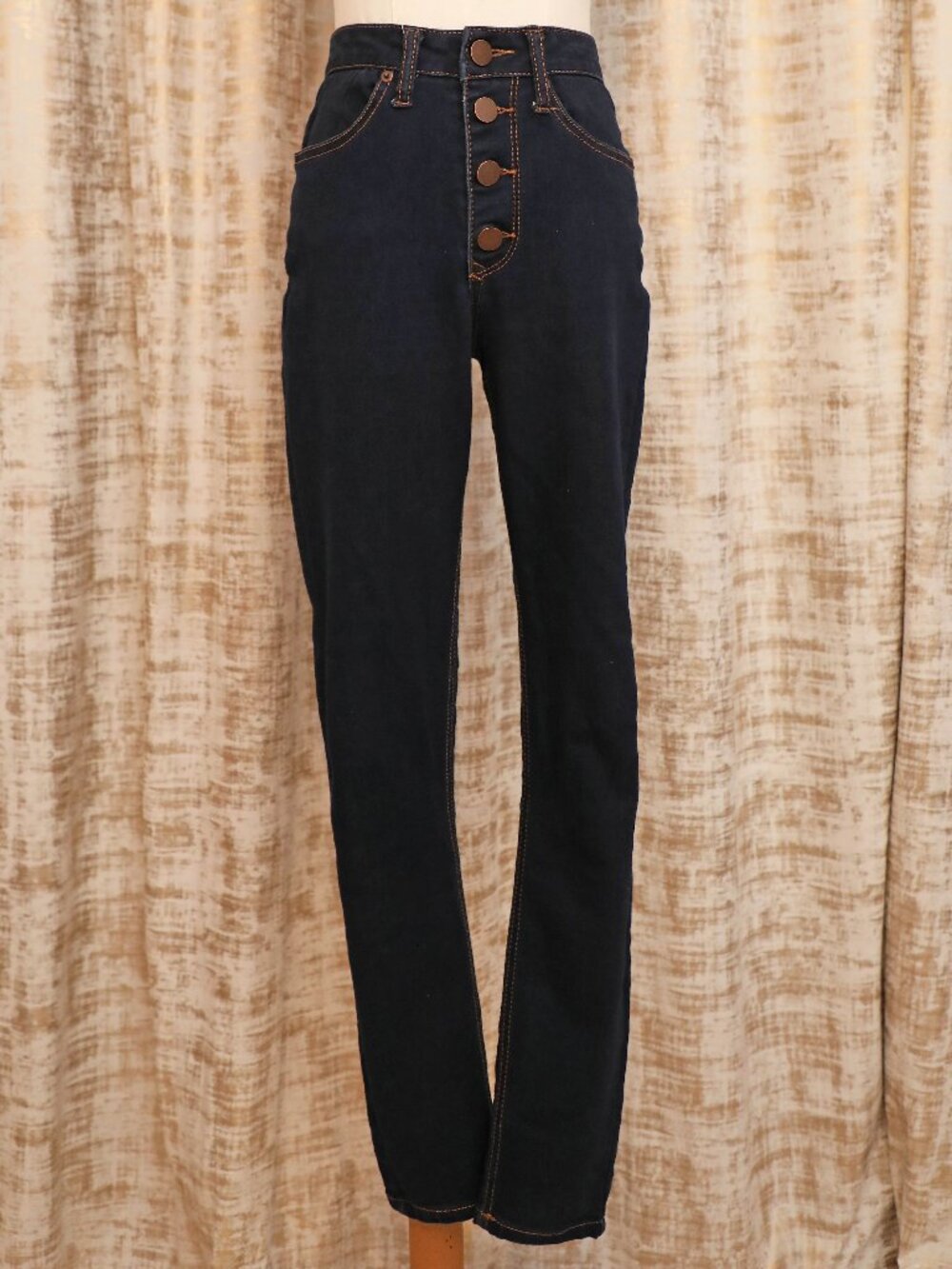 No Boundaries Dark Wash High Rise Button Fly Skinny Jeans Size 7